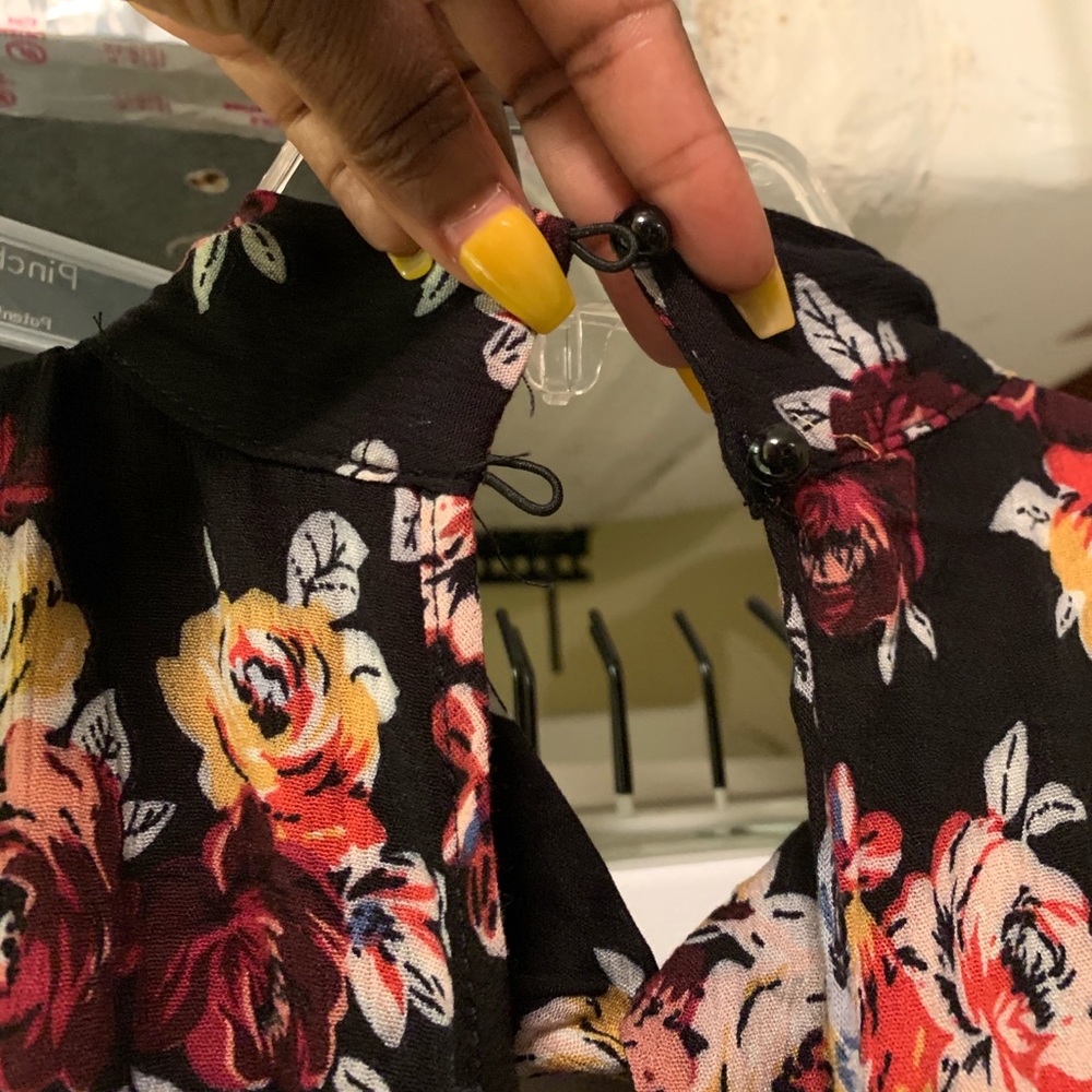 *SOLD*Floral Jumpsuit - Picture 4 of 6